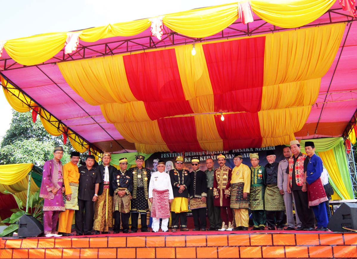 festivak budaya melau paradje' pasaka negeri sanggau